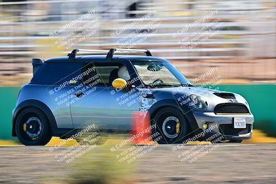 media/Oct-18-2025-Extreme Speed (Sat) [[d6d7e1fef1]]/Group 5/Session 3 (Turn 1)/